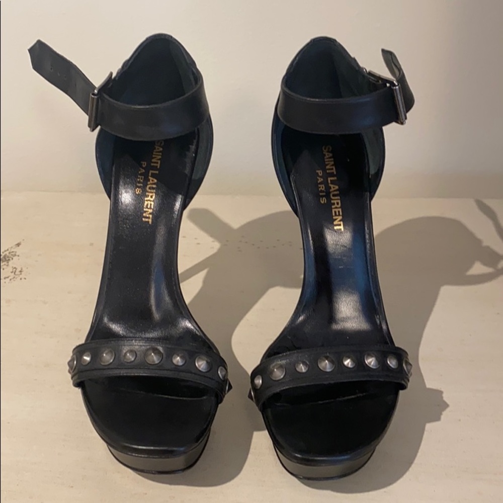 Saint Laurent high heel with strap